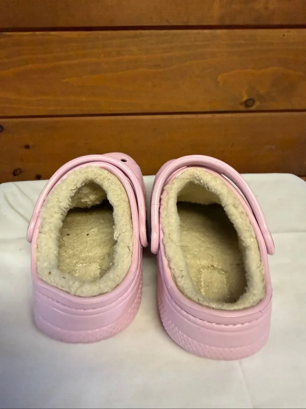 Crocs Baya Lined Clogs pink soft fleece lining/ branded embossed Sz 9 Toddler